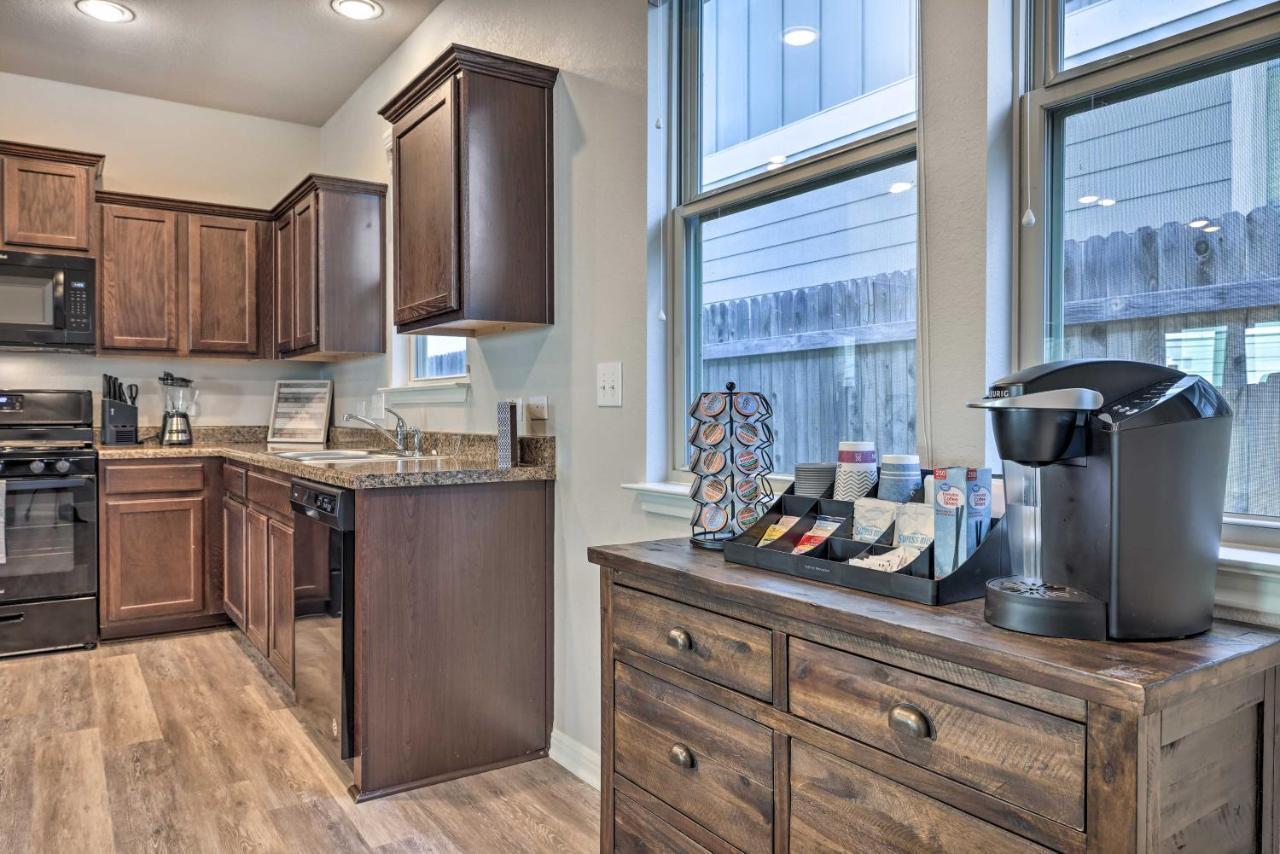 Buda Home With Smart Tv About 19 Mi To Downtown Austin المظهر الخارجي الصورة